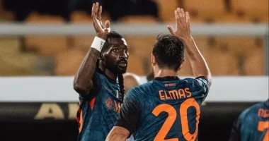 نابولي يتمسك بصدارة الدوري الإيطالي بفوز صعب على ليتشي.. فيديو