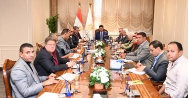 وزير الرياضة يجتمع مع الحملة القومية «شارك..الكلمة كلمتك» لبحث آليات التوسع بمحافظات الجمهورية