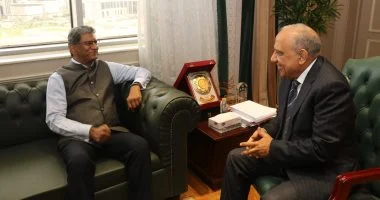 وزير الكهرباء يستقبل سفير الهند لدى القاهرة لبحث سبل التعاون